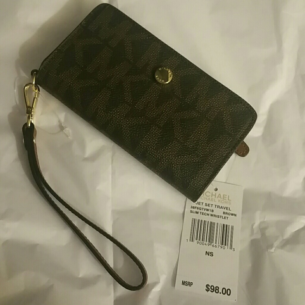 Michael Kors wristlet