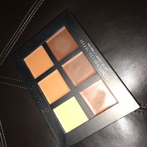 Anastasia Beverly Hills contour cream kit