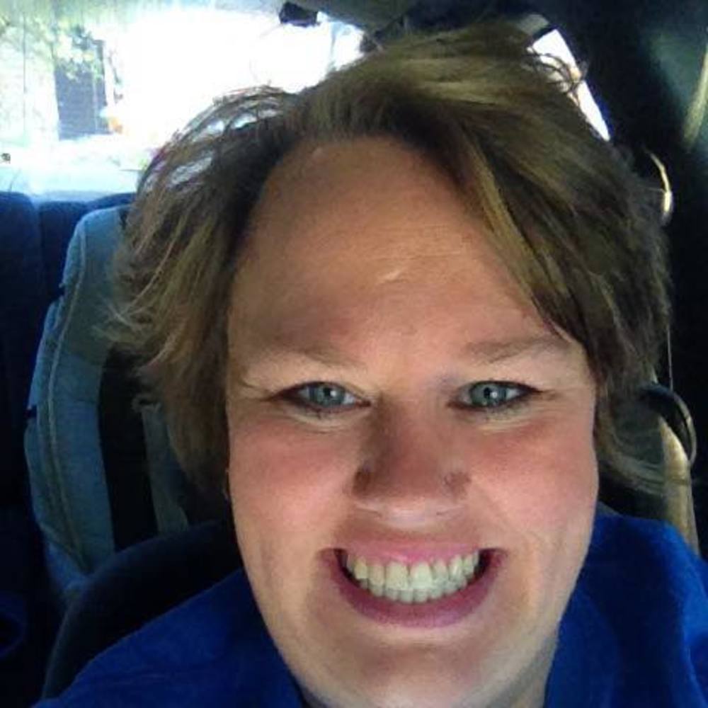 Meet your Posher, Leslie