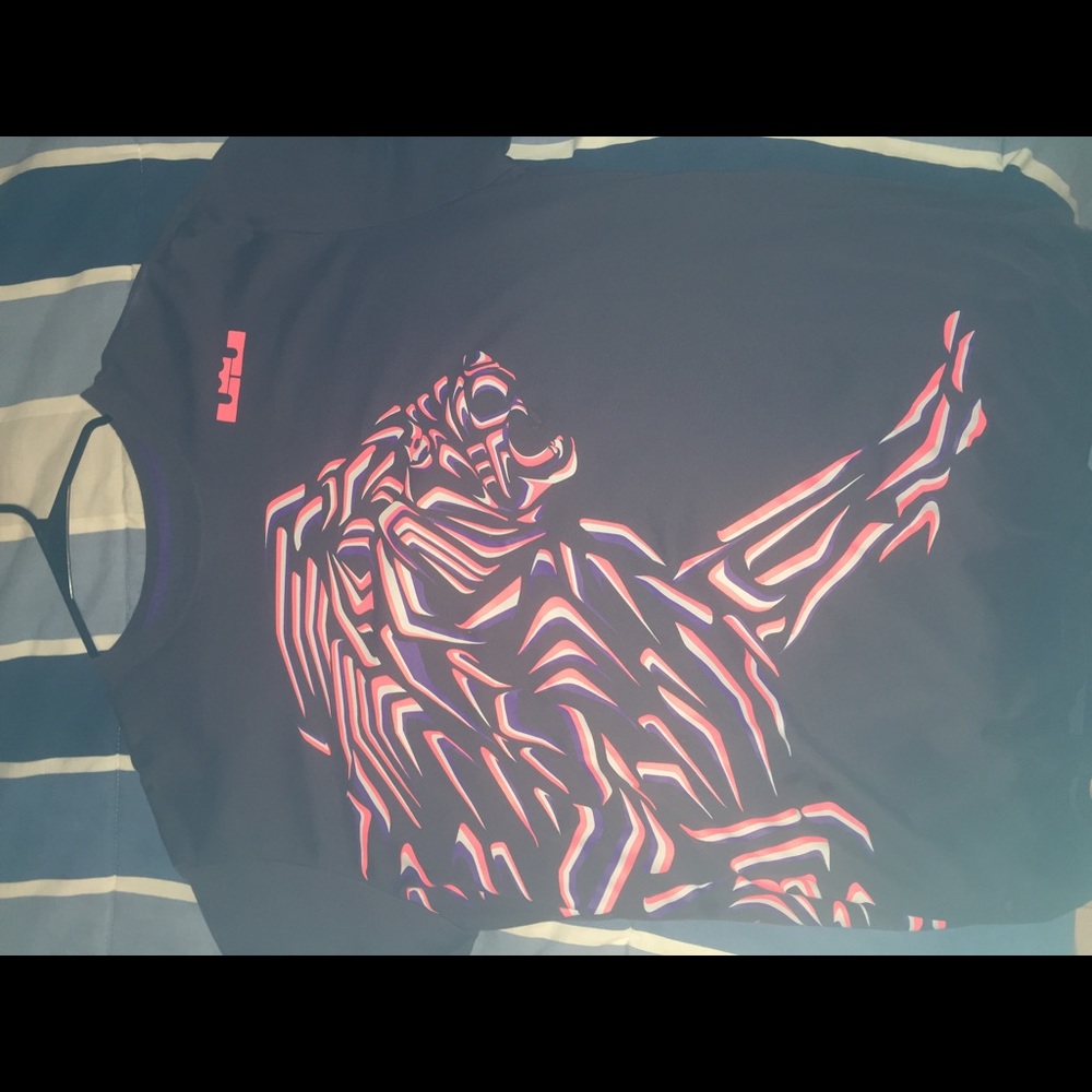 Lebron T-shirt