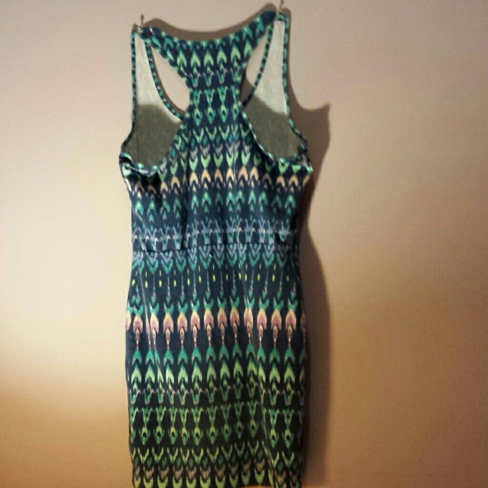 Patterned Dress - Picture 3 of 3