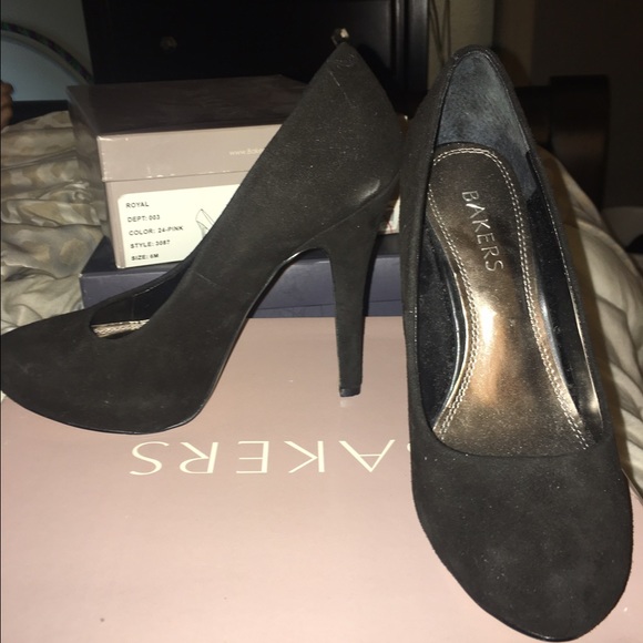 Bakers black suede shoes - Picture 1 of 1