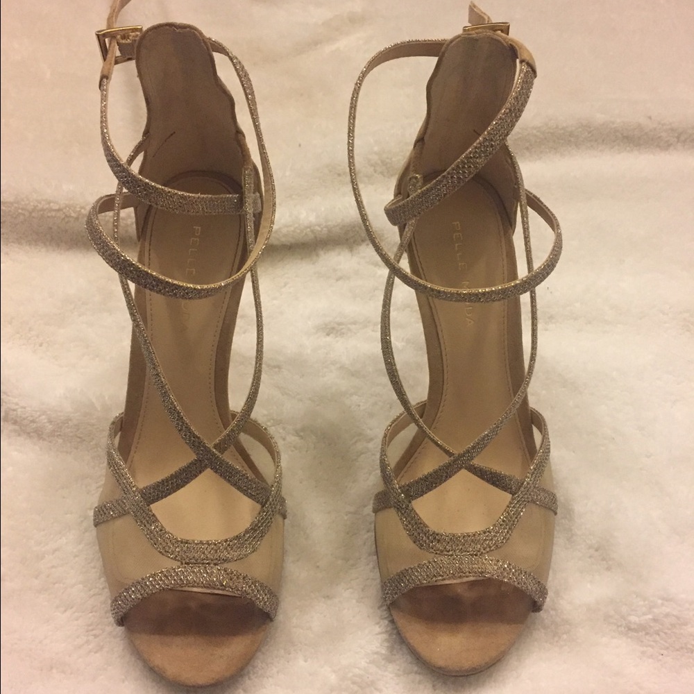 Heels - Picture 3 of 4
