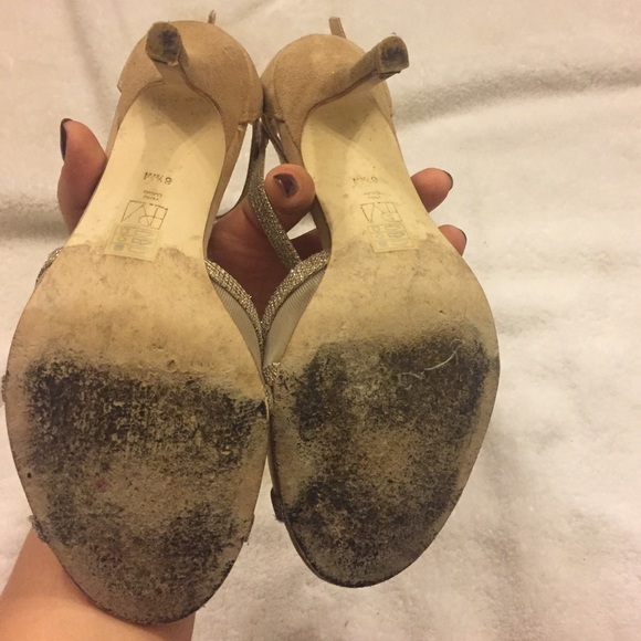 Heels - Picture 4 of 4