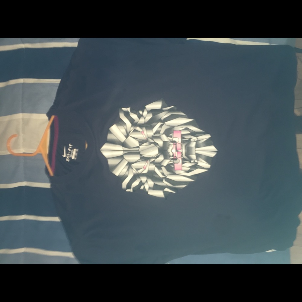 Lebron T-shirt