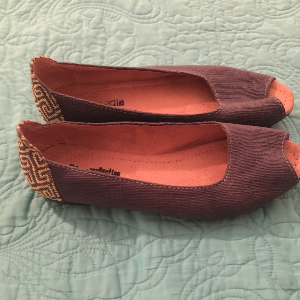 Root Collective Peep Toe Ballet Flat Size 8