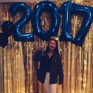 Meet your Posher, Kim-vy