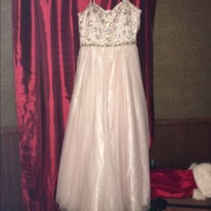 beautiful Prom dress