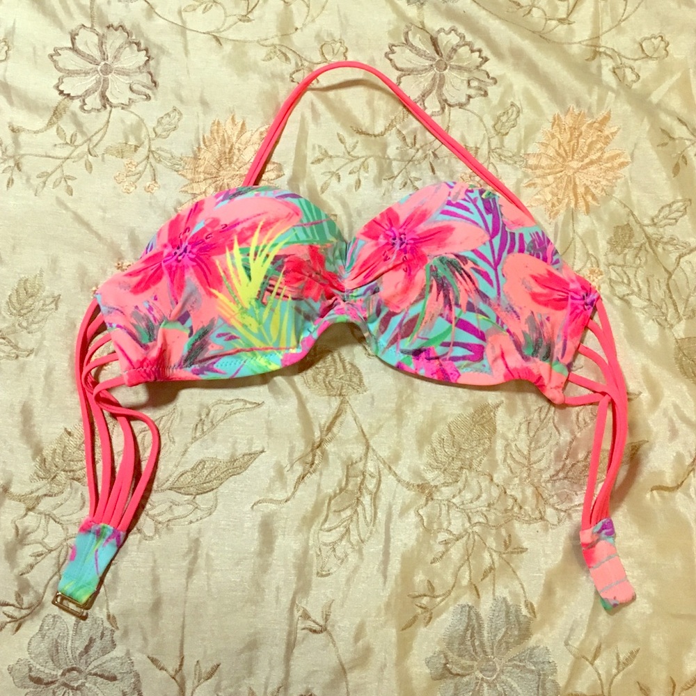 Pink bikini top