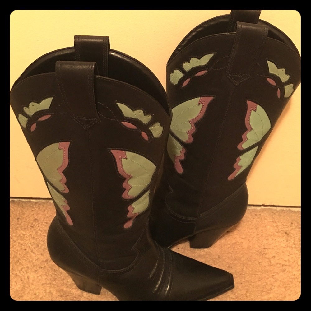 Cowboy boots ❄️SALE❄️