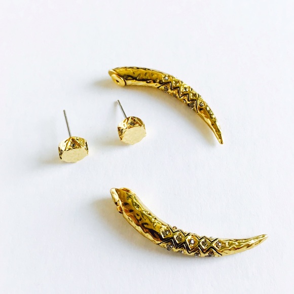 House of Horlow 1960 Gold Gorgon Tusk Earrings. - Picture 2 of 7