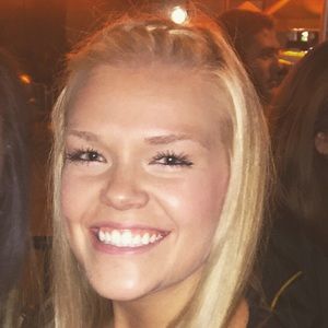 Meet your Posher, Lizzie