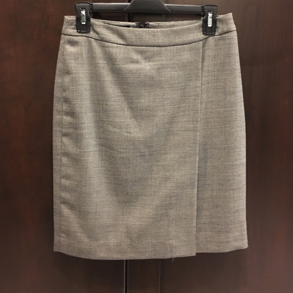 BRAND NEW. Talbots Petite Suited Gray Skirt