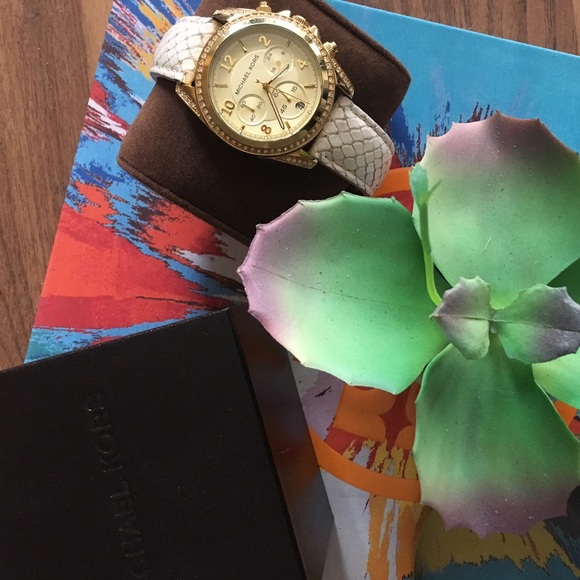 Authentic Michael Kors Watch main image 4