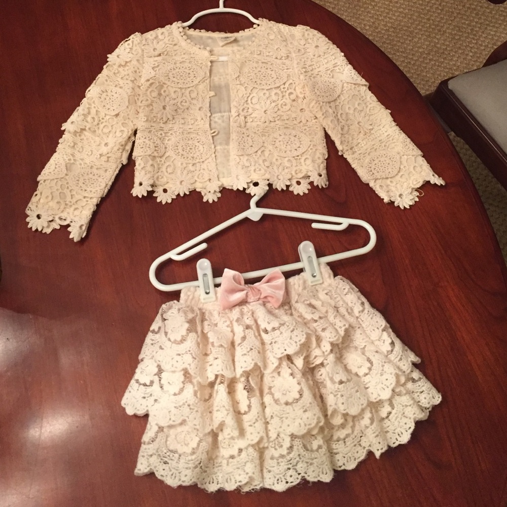 Ivory lace outfit