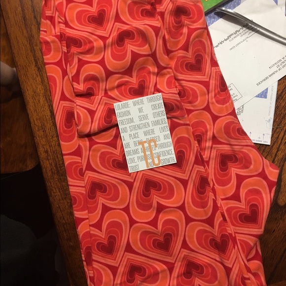 Lularoe TC leggings - Picture 1 of 2