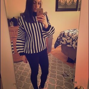 Few Moda size SM sweater