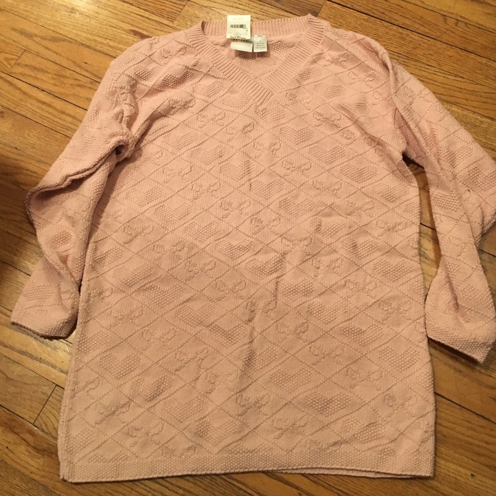 New woman sweater size L great style partners
