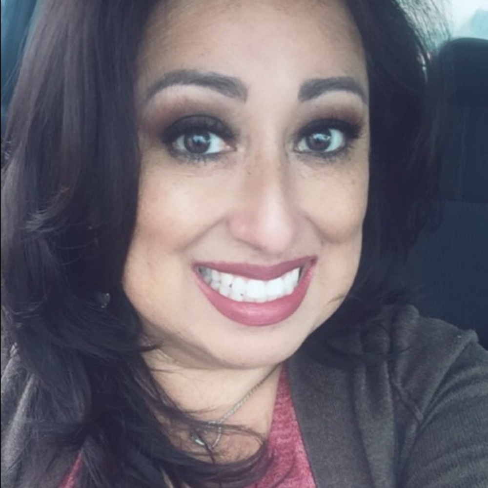 Meet your Posher, Cynthia