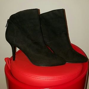 LAST CHANCE  Audrey Brooke beautiful boots