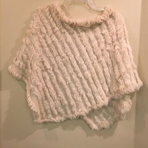 Fake fur cream poncho shawl