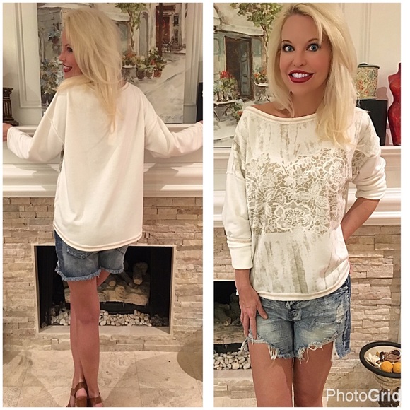 Adorable ivory top with floral lace print - Picture 2 of 2