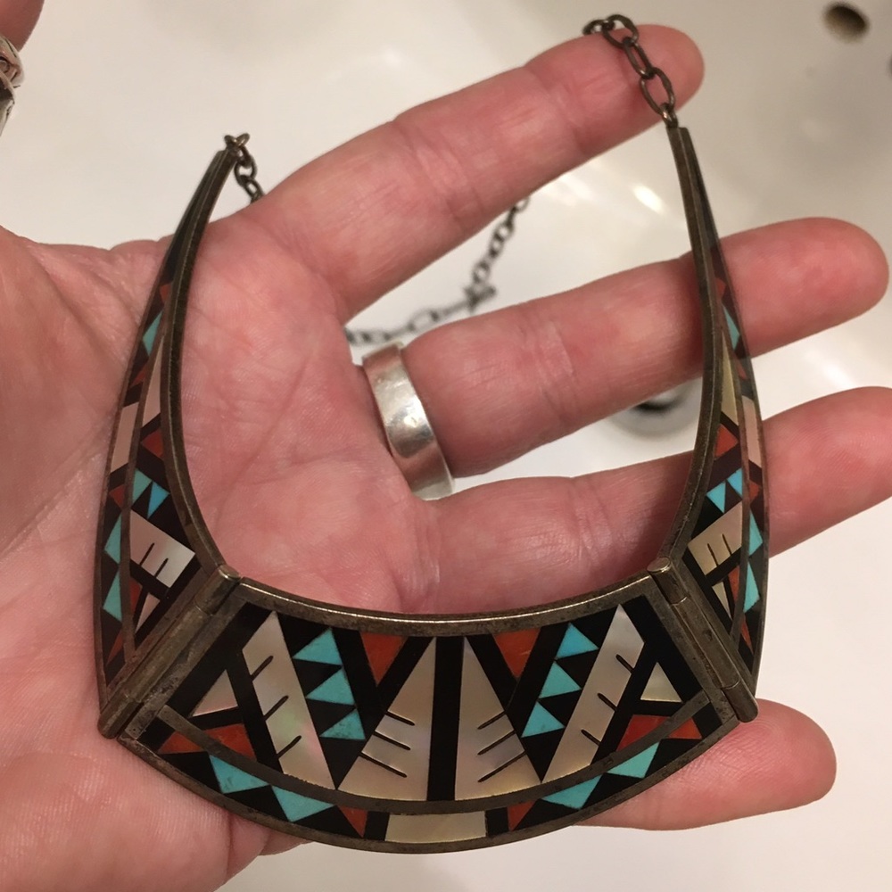 ZUNI VINTAGE INLAY HINGED CHOKER - Picture 4 of 4
