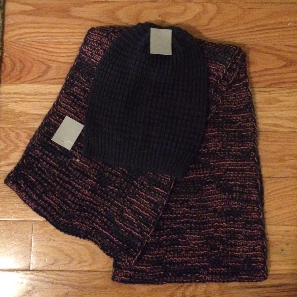 Knit infinity Scarf and hat set