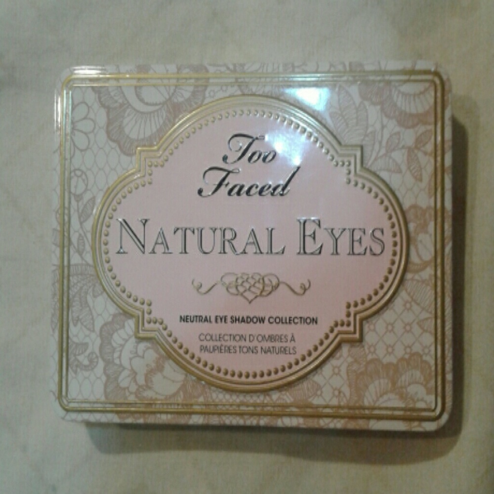 Too faced natural eyes pallet