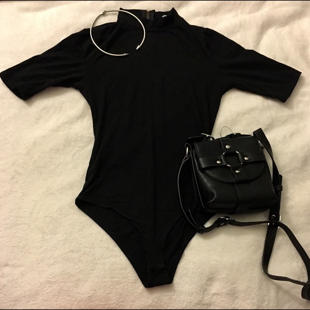 Turtleneck bodysuit 🖤