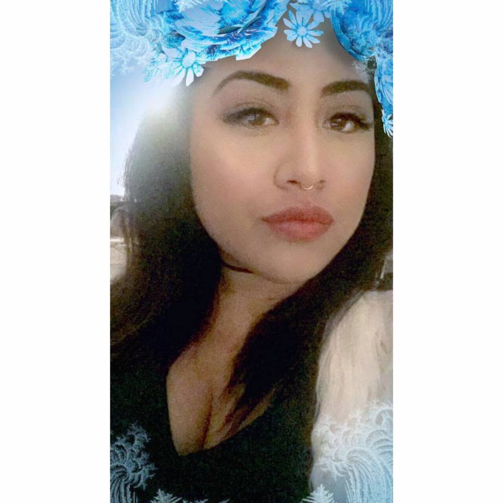 Meet your Posher, Fielani