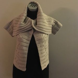 CLOSET CLOSING-Limited tan short sleeve sweater