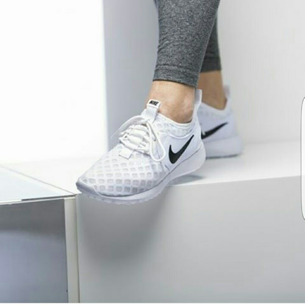 Nike juvenate women size 8 and 7.5