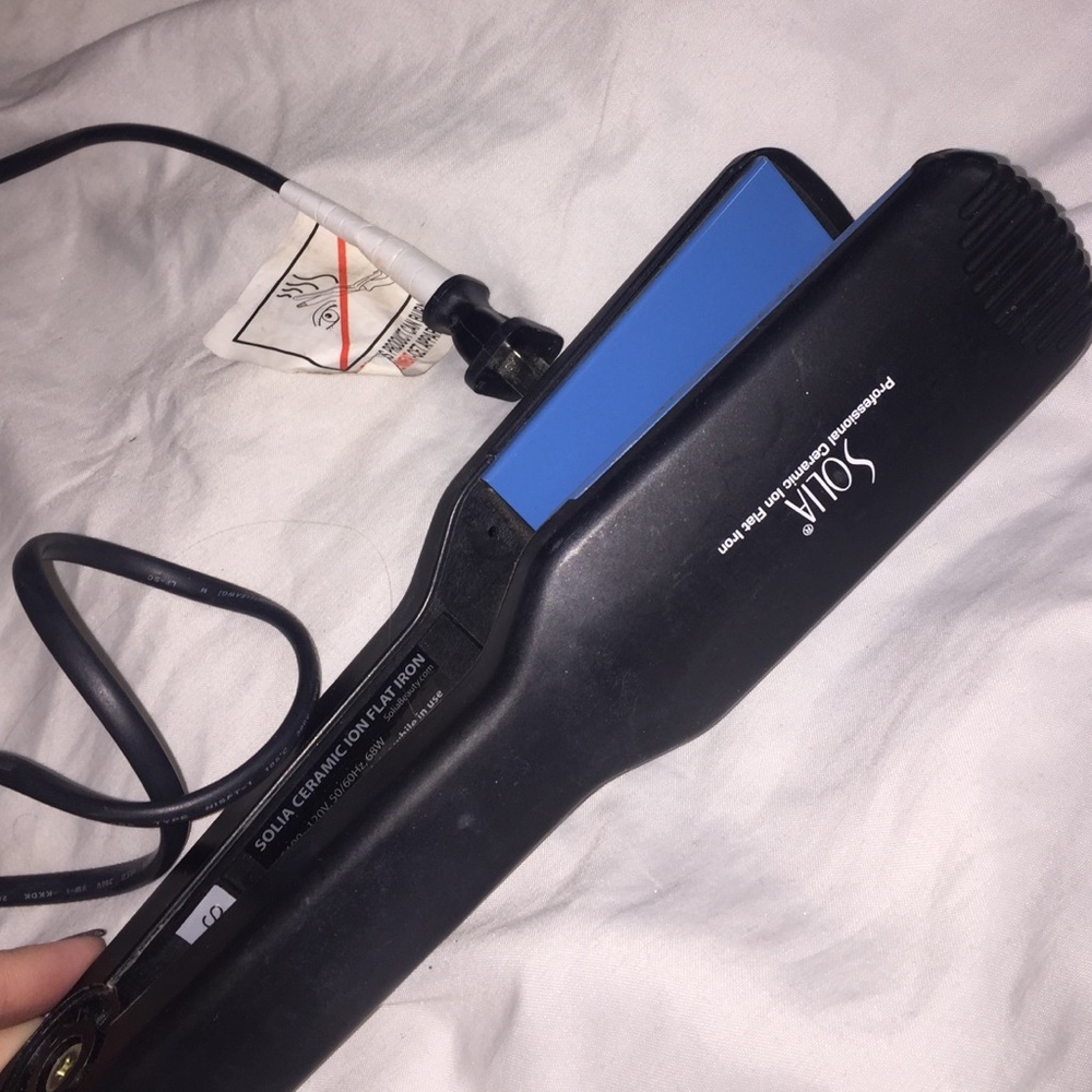 Solia straightener