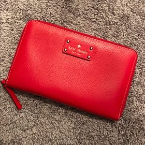 Kate Spade Travel Wallet