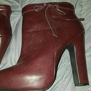Brown boots/booties  with heel