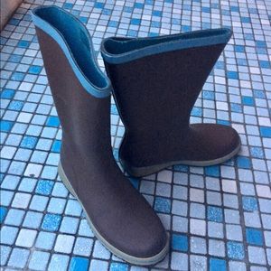 Steve Madden Brown Rubber Rain Boots