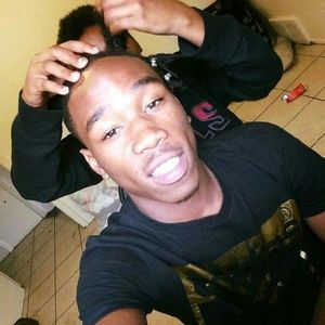 Meet your Posher, Ayinde