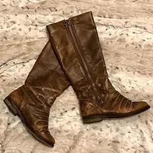 Zigi Soho *Mixer* Distressed Leather Boots 🏇🏼