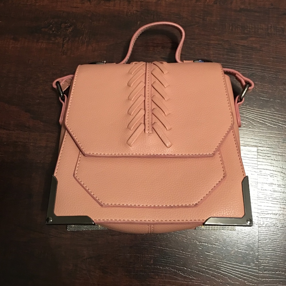 Nude pink bag