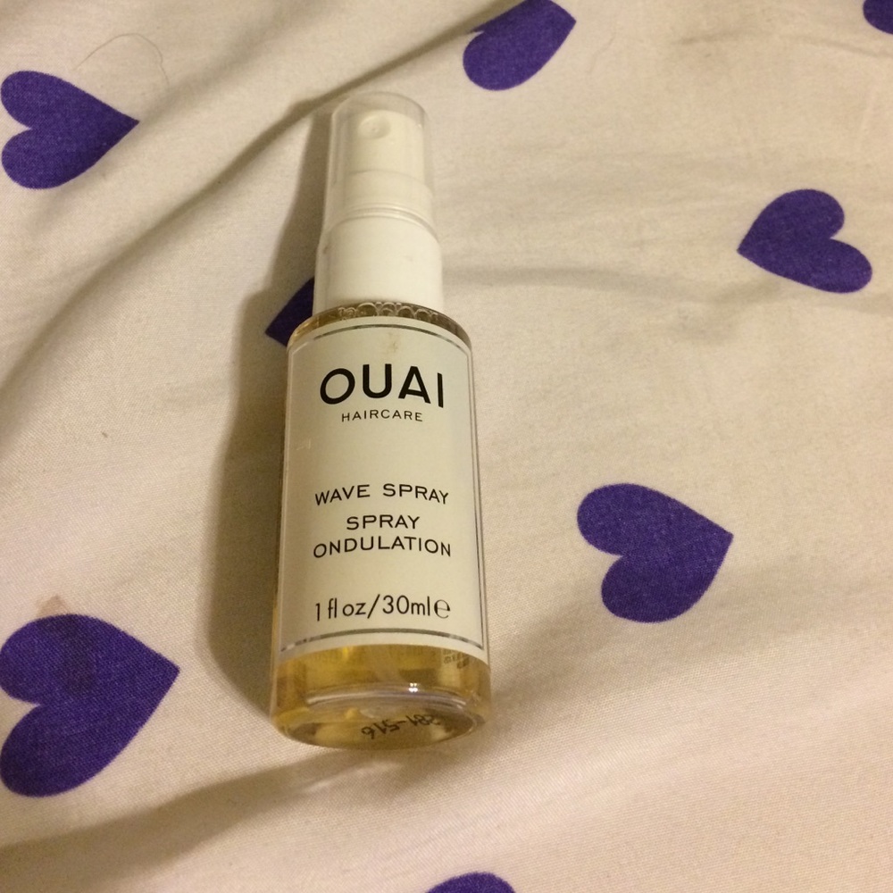 Full travel size bottle of wave spray