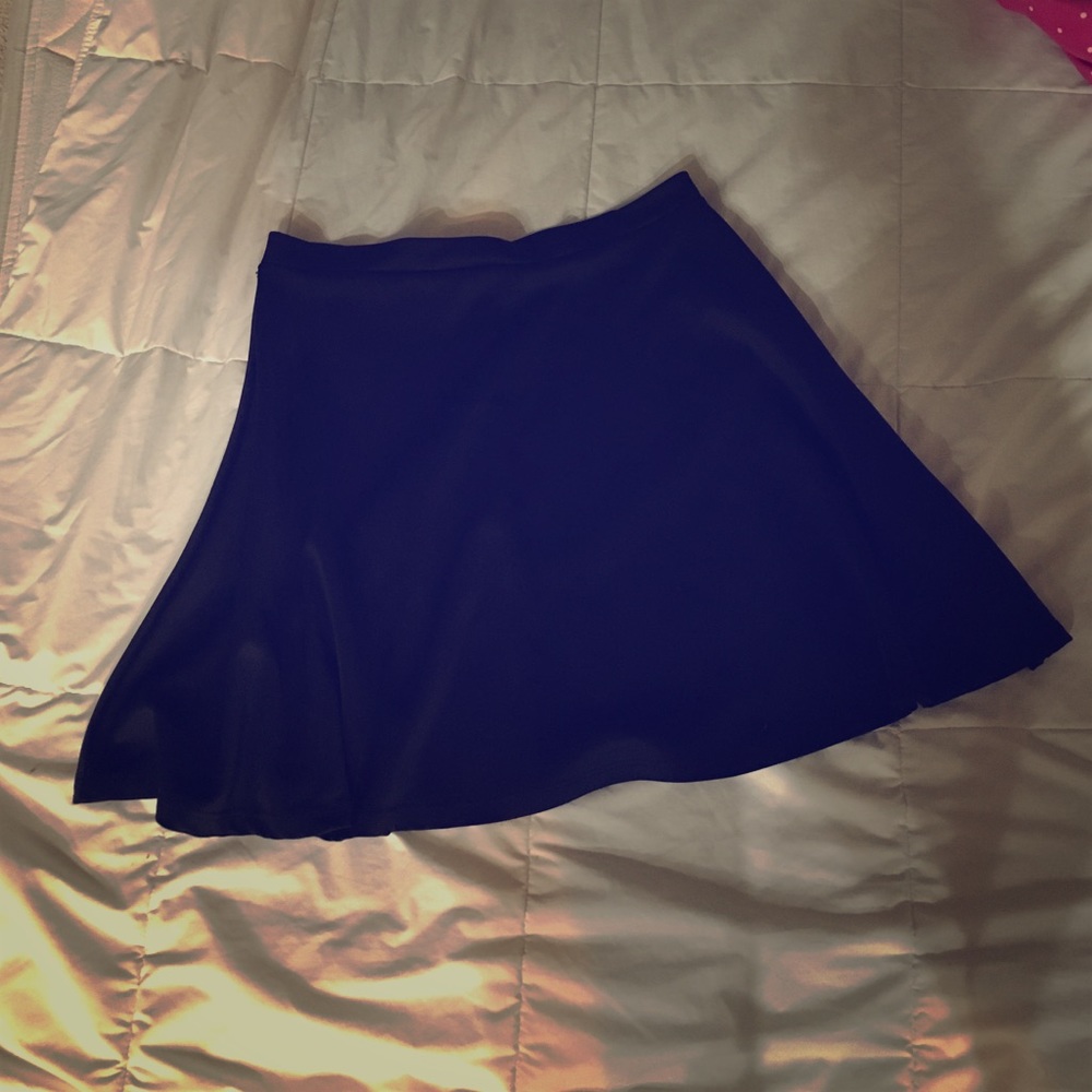 Black circle/skater skirt