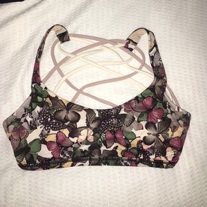 Lululemon sports bra