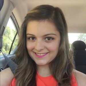 Meet your Posher, Marissa