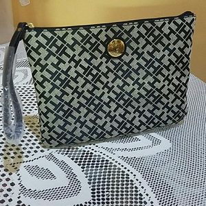 New Tommy Hilfiger Clutch
