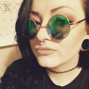 Meet your Posher, Taryn