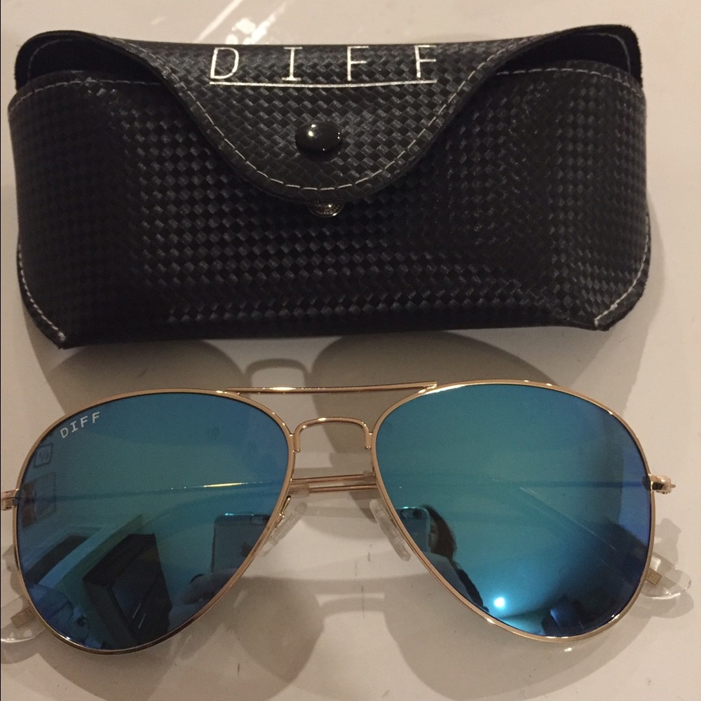 NWOT DIFF eyewear Cruz sunglasses