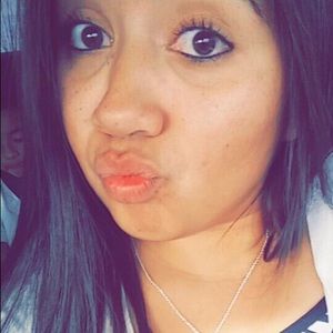 Meet your Posher, Bianca