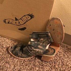 FREEDBIRD DISTRESSED HEEL
