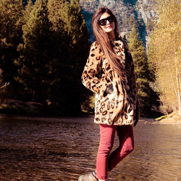 Meet your Posher, Aania - Picture 3 of 3